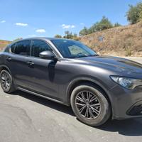 Stelvio Alfa Romeo anno 2019 - come nuona