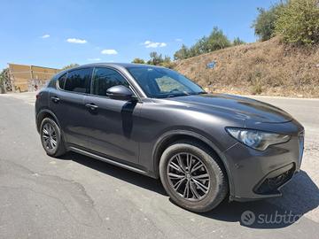 Stelvio Alfa Romeo anno 2029 - come nuona