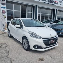 Peugeot 208 82 5 porte Black Line