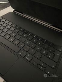 Apple magic keyboard 12.9