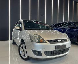 Ford Fiesta 1.4 TDCi 5p. Titanium OK NEOPATENTATI