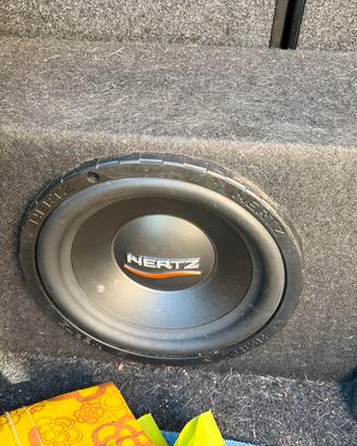 Amplificatore Audison LR 3081 + SUB Herzt ES 250