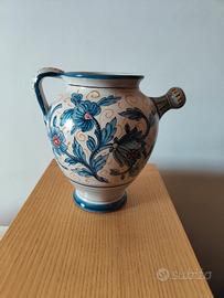 Brocca in ceramica dipinta a mano 
