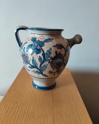 Brocca in ceramica dipinta a mano 