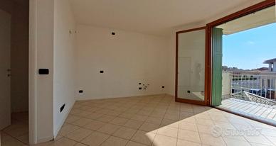Trilocale con box