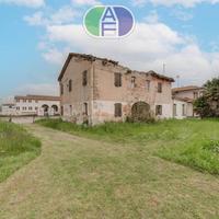 MIRA PORZIONE DI RUSTICO CON TERRENO EDIFICABILE