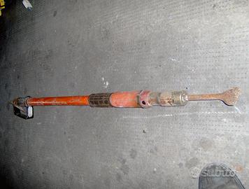 Lancia pneumatica per scrostare intonaco