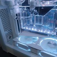 Staffa GPU verticale nxzt bianca