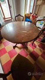 tavolo con sedie