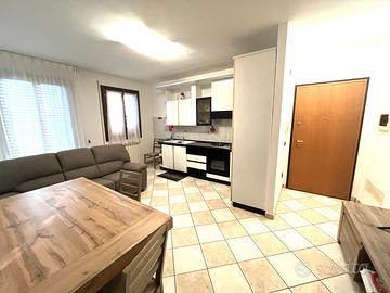 CAVARZERE: 111A: Appartamento al secondo piano