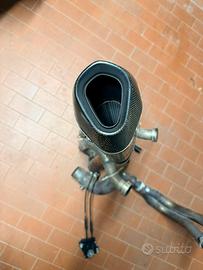 Akrapovic slip on aprilia rsv4 tuono