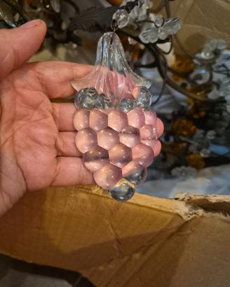 Lampadario d'epoca a tema uva e frutta