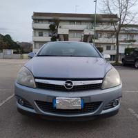 Opel Astra GTC