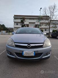 Opel Astra GTC