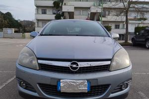 Opel Astra GTC