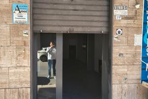 Locale commerciale via masaccio 19