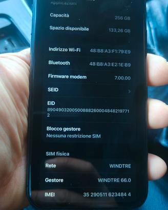 iPhone 11 256GB Nero – Batteria nuova