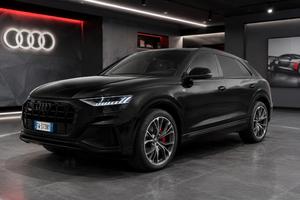 Audi Q8 50tdi s-line interno/esterno 