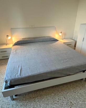 Camera da letto completa