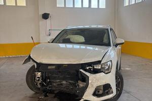 Audi q3 incidentata