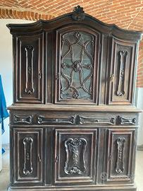 Vetrina d'epoca in legno massello di Castagno