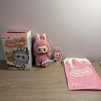 The monster Exciting Macaron