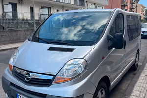 Opel Vivaro 9 Posti
