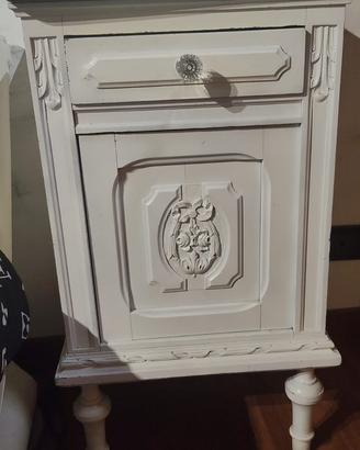 Comodini shabby chic
