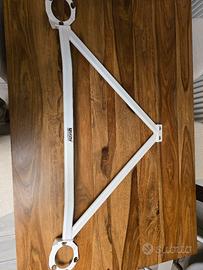 Barra duomi 3 punti UltraRacing Z4 e85/e86