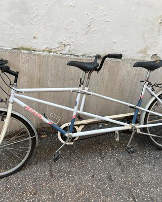 Tandem bianco atala