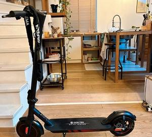Monopattino elettrico nuovo V-10 Red leggi descr.