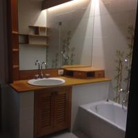 Lavabo con piano e sportelli