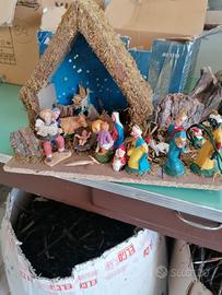 Presepe con statuine