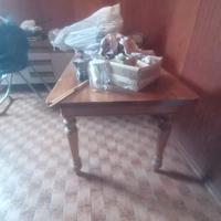 tavolo in noce da ristrutturare