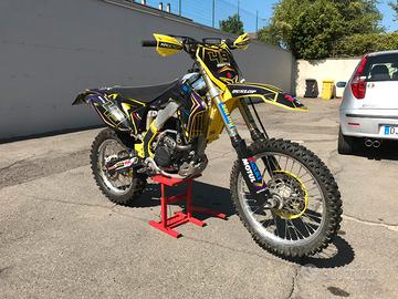Suzuki RMZ 250