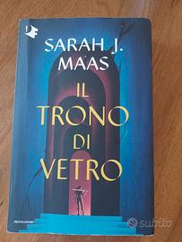 libro - Il trono di vetro di Sarah J. Maas