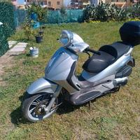 Beverly 500