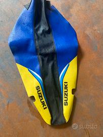 Copertina sella Sizuki RMZ