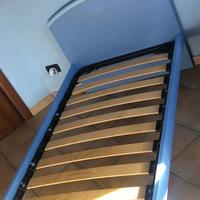 Struttura letto una piazza,più materasso e rete