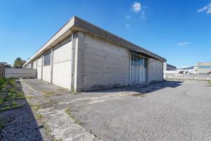 CAPANNONE INDUSTRIALE A MEDOLAGO