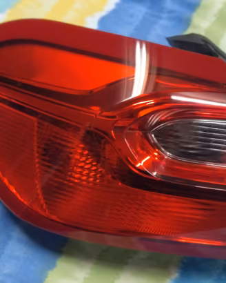 fari posteriori Ford Fiesta mk8 