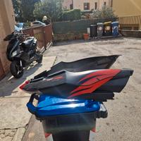 Carena posteriore + fanale Aprilia sr 50