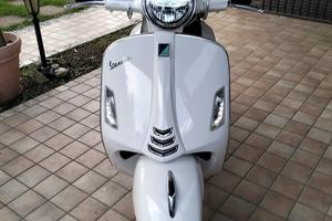 Vespa gts300 super