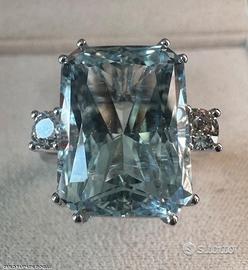 ANELLO ORO 18kt. DIAMANTI E GRANDE ACQUAMARINA