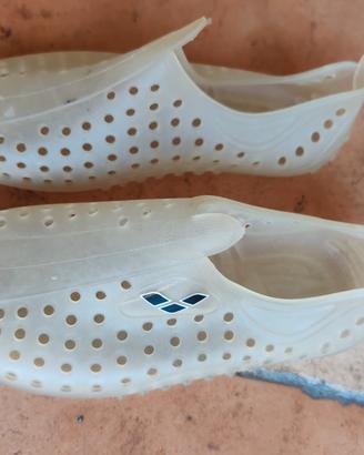 Scarpe per il mare n. 31