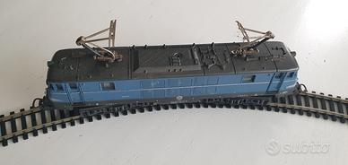 Lima trenini H0 Locomotiva B 150012. 