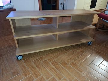 mobiletto Ikea tv
