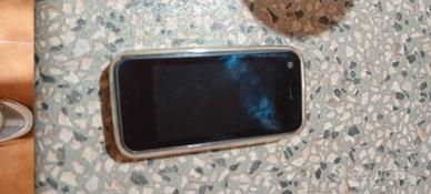 Cellulare piccolo