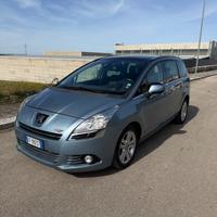 Peugeot 5008 2.0 HDi 150CV Tecno