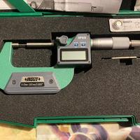 Micrometro INSIZE 0-25 x alberi scanalati chiavett